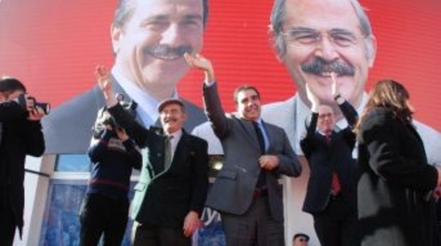 Ahmet Ata&ccedil; Batıkent&rsquo;te Yeni Se&ccedil;im B&uuml;rosunu A&ccedil;tı