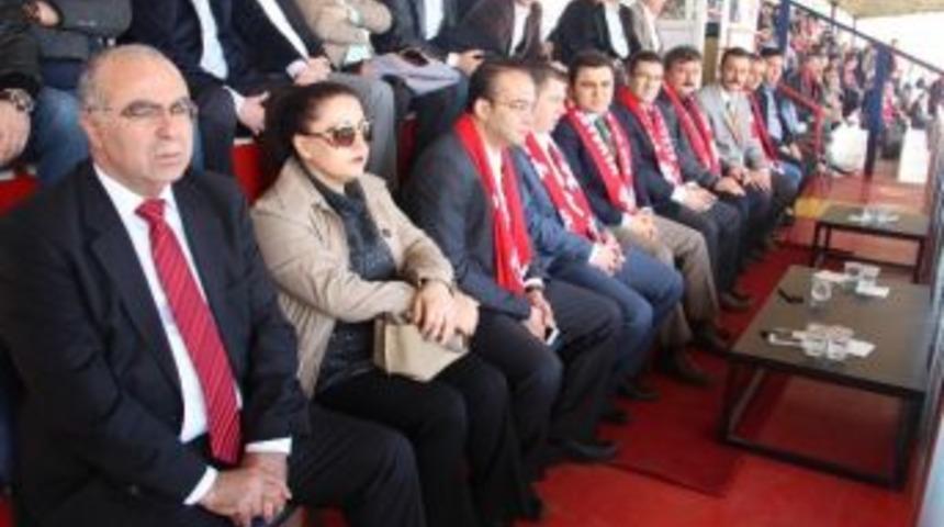 &Ccedil;anspor Stadı Galibiyetle A&ccedil;tı