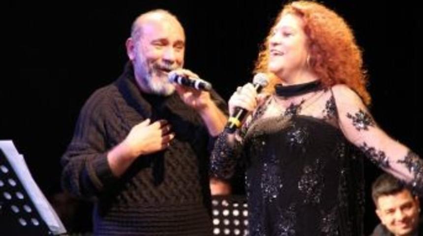 Selma Moritz'den B&uuml;lent Ersoy&rsquo;a G&ouml;nderme