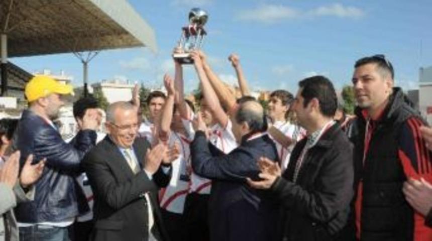 Kuşadası Gen&ccedil;likspor&rsquo;da &Ccedil;ifte Sevin&ccedil;