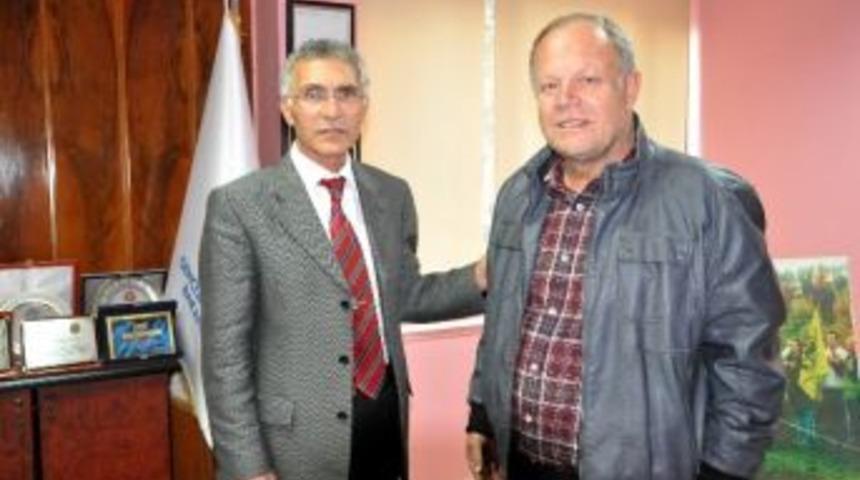 Adana'ya 2500 Kişilik Kapalı Y&uuml;zme Havuzu