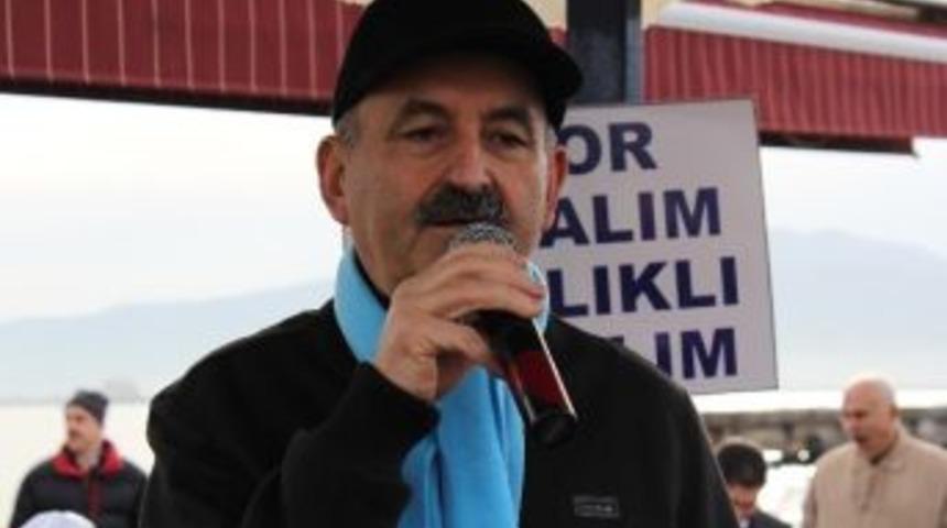 Bakan M&uuml;ezzinoğlu, İzmit&rsquo;te 'sağlıklı Yaşam Y&uuml;r&uuml;y&uuml;ş&uuml;ne' Katıldı