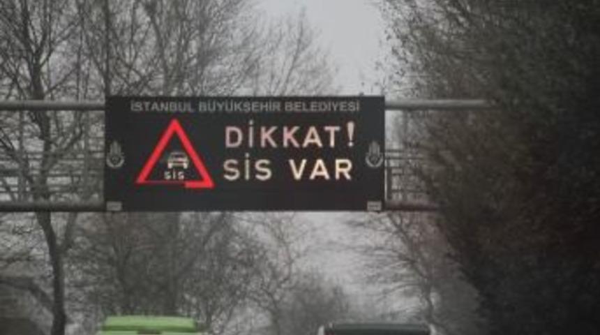 İstanbul'da Sis Etkili Oldu