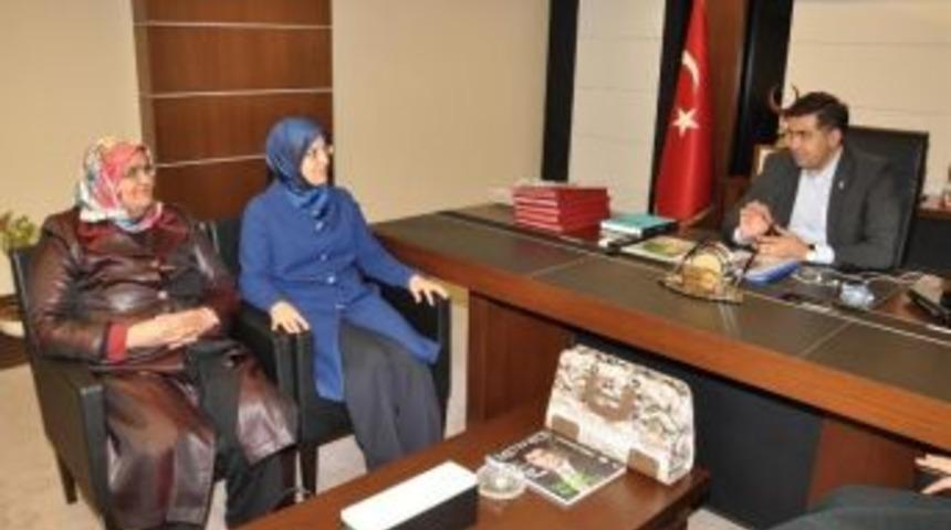 Başkan Kalaycı&rsquo;ya Kadın Aday&rsquo;dan Ziyaret