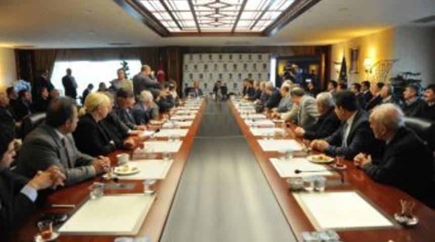 Başkan G&ouml;k&ccedil;ek&rsquo;e 2 Bin Kişilik Ziyaret