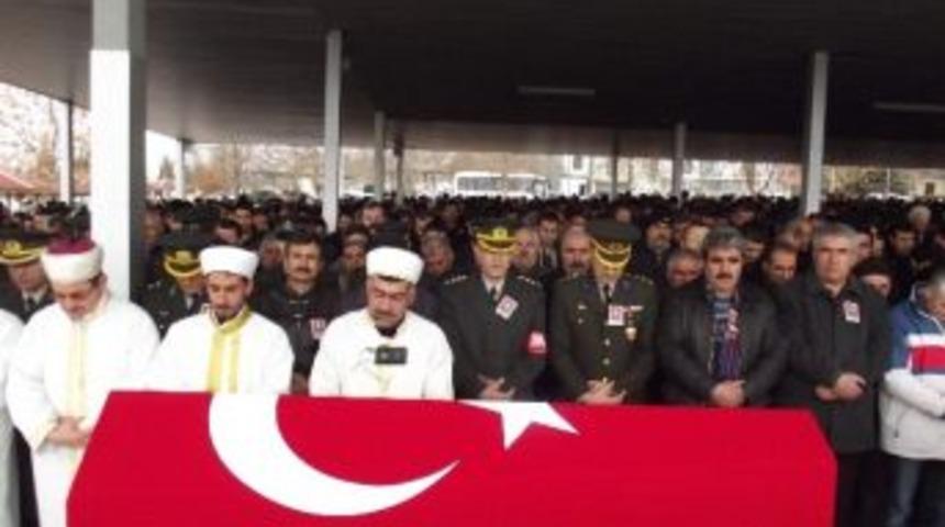 Emekli Y&uuml;zbaşı Kansere Yenildi