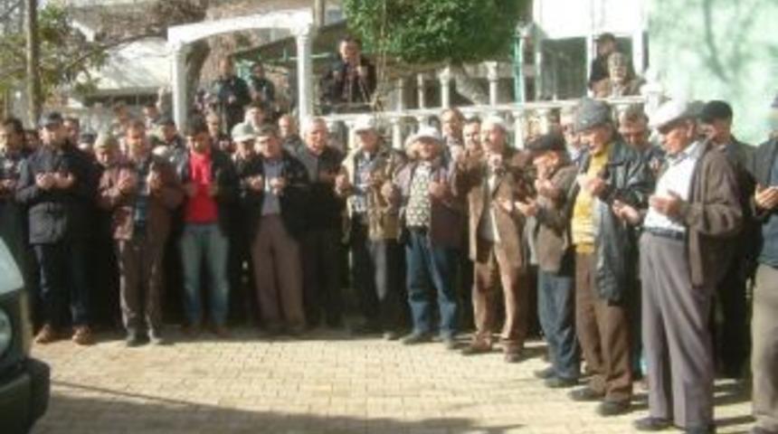 Burhaniye&rsquo;de Kuraklık &Ccedil;ift&ccedil;ileri Telaşlandırdı