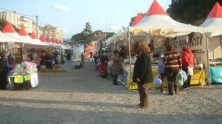 Burhaniye&rsquo;de Y&ouml;resel &Uuml;r&uuml;nler Ve El Sanatları Şenliği