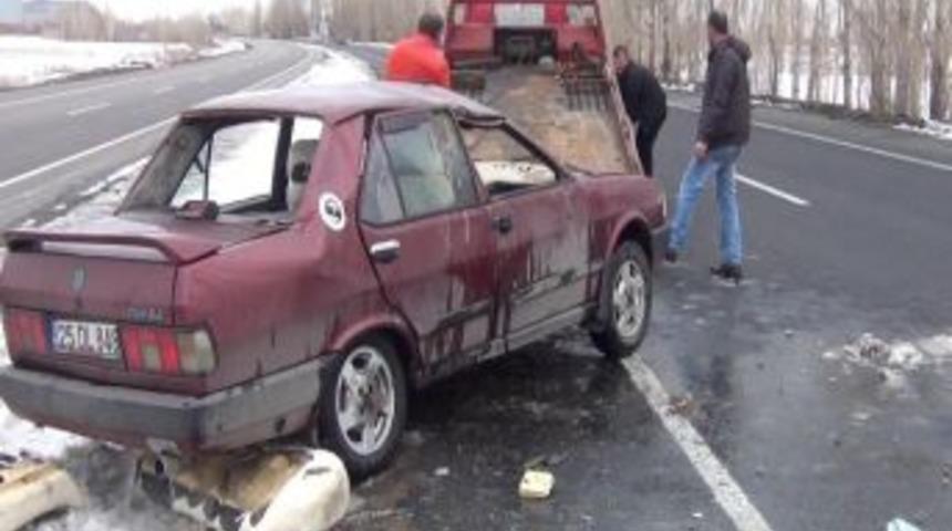 Pasinler&rsquo;de Trafik Kazası: 1 &Ouml;l&uuml; 4 Yaralı
