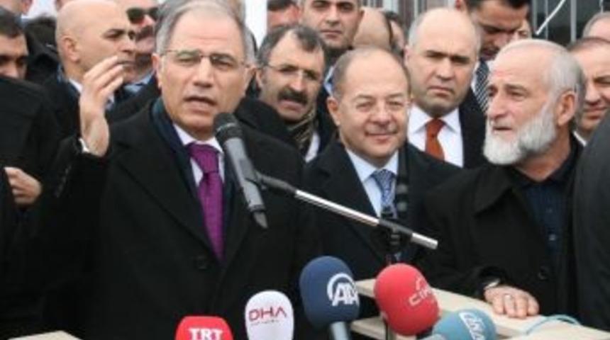 Bakan Ala&rsquo;ya &ldquo;hoca&rdquo; Desteği