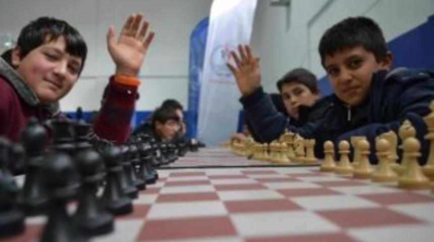 Van&rsquo;da Okullar Arası Satran&ccedil; İl Birinciliği Sona Erdi