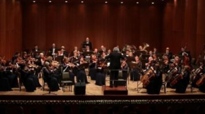 Kazakistan Karagandı Senfoni Orkestrası Konseri