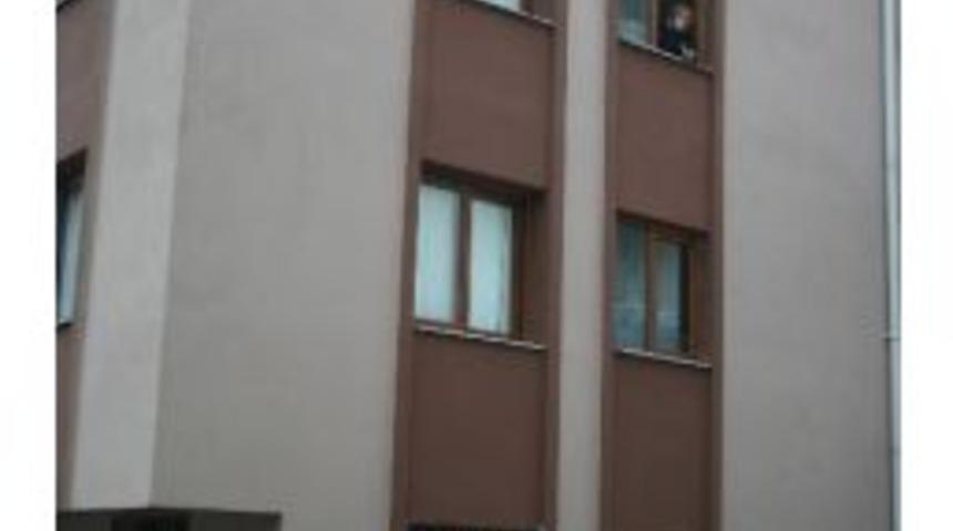 Zihinsel Engelli Gen&ccedil; Babannesini 50 Yerinden Bı&ccedil;akladı