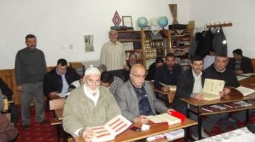 K&uuml;re&rsquo;de Camilerde Kur&rsquo;an-ı Kerim &Ouml;ğretiliyor