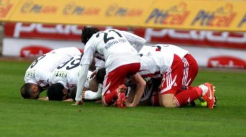 Ma&ccedil;ın Ardından