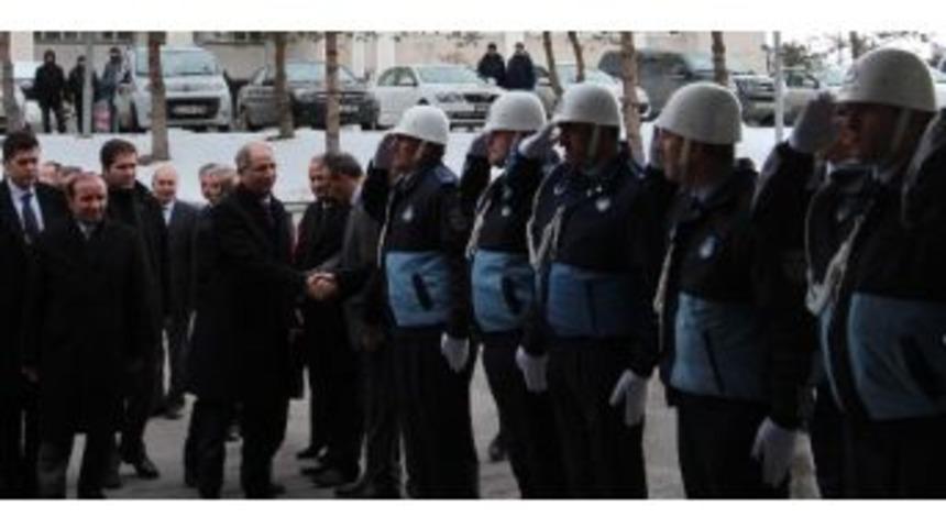 Bakan Ala'dan Ahmet K&uuml;&ccedil;&uuml;kler'e Hizmet Teşekk&uuml;r&uuml;