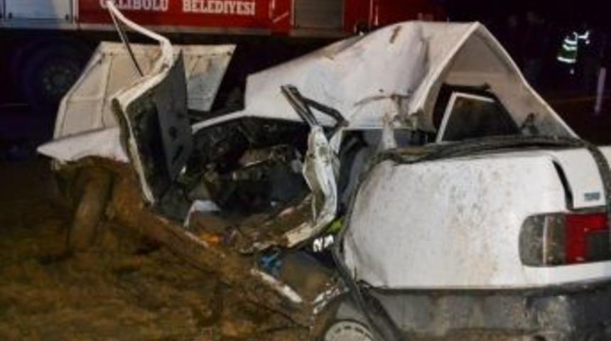 3 Kişinin &Ouml;ld&uuml;ğ&uuml; Kazada Yaralanan Kadının Tedavisi S&uuml;r&uuml;yor