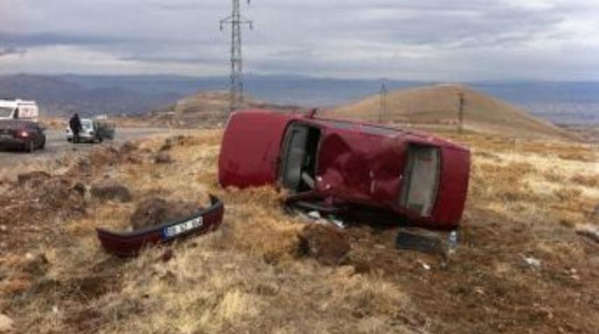 Erciyes&rsquo;te Trafik Kazası: 3 Yaralı