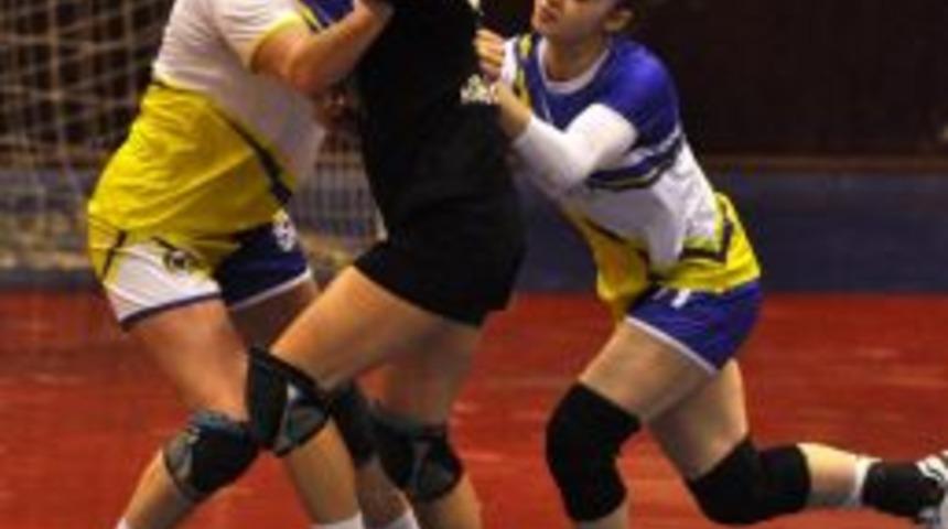 Hentbol: Bayanlar S&uuml;per Lig