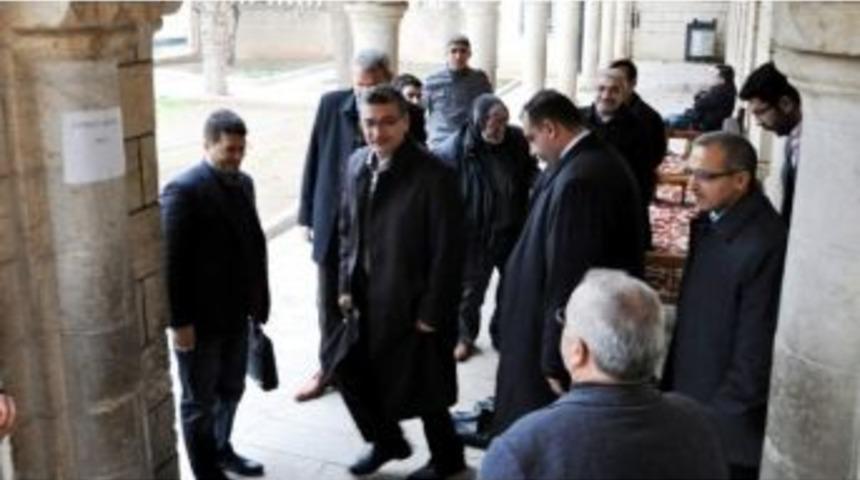 Başkan Aday G&uuml;ven&ccedil;, Şof&ouml;rlerle Bir Araya Geldi