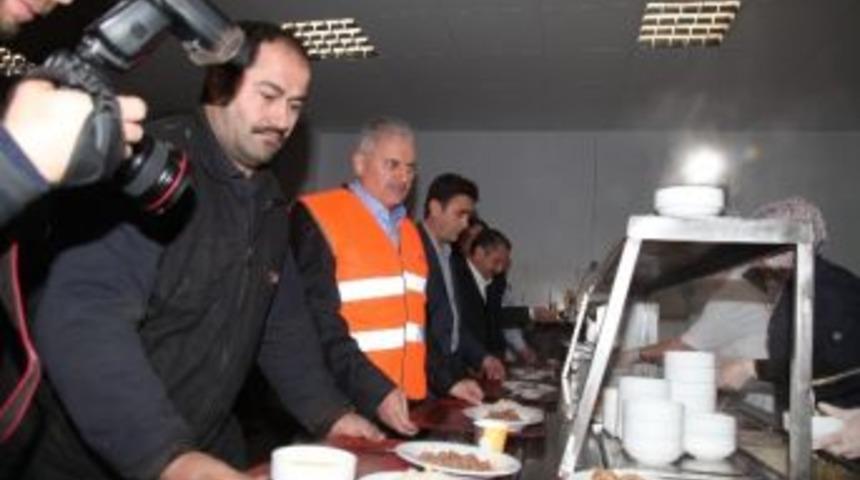 Binali Yıldırım Şof&ouml;r Oldu, Vekil Muavinlik Yaptı