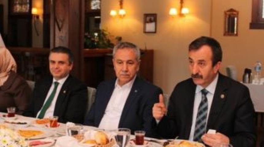 Arın&ccedil;, Bursa Barosu Y&ouml;netim Kurulu &Uuml;yeleriyle Bir Araya Geldi
