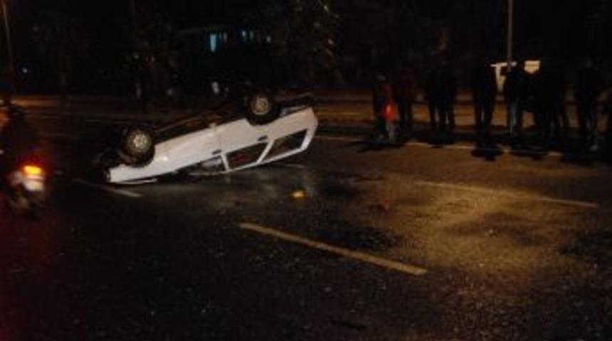 Takla Atan Otomobilden Sağ &Ccedil;ıktı