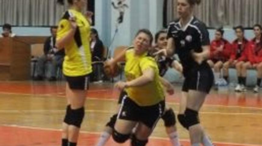 T&uuml;rkiye Hentbol Bayanlar S&uuml;per Ligi