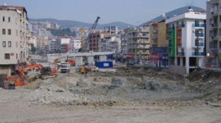 Kuşadası&rsquo;nda Halkın En B&uuml;y&uuml;k İsteği &Ccedil;evre Yolu &Ccedil;alışmalarının Bir An &Ouml;nce Tamamlanması