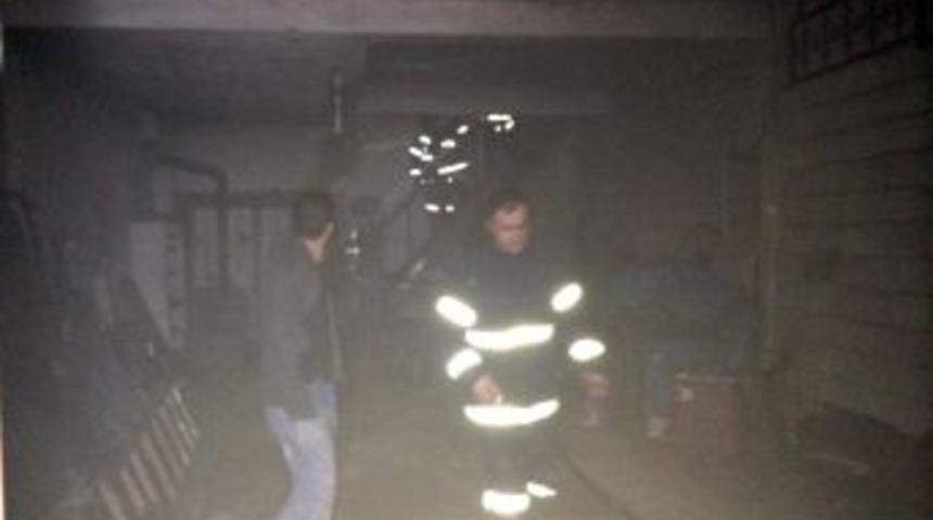 Van’da İş Yerinde Yangın