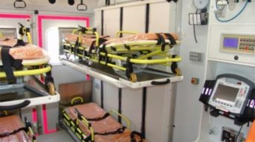 Adana'ya Modern 12 Ambulans Geliyor