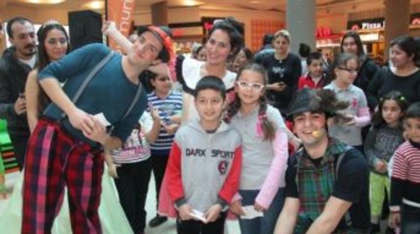 &Ccedil;ocuklar Tatilin Keyfini &Ccedil;ıkarıyor