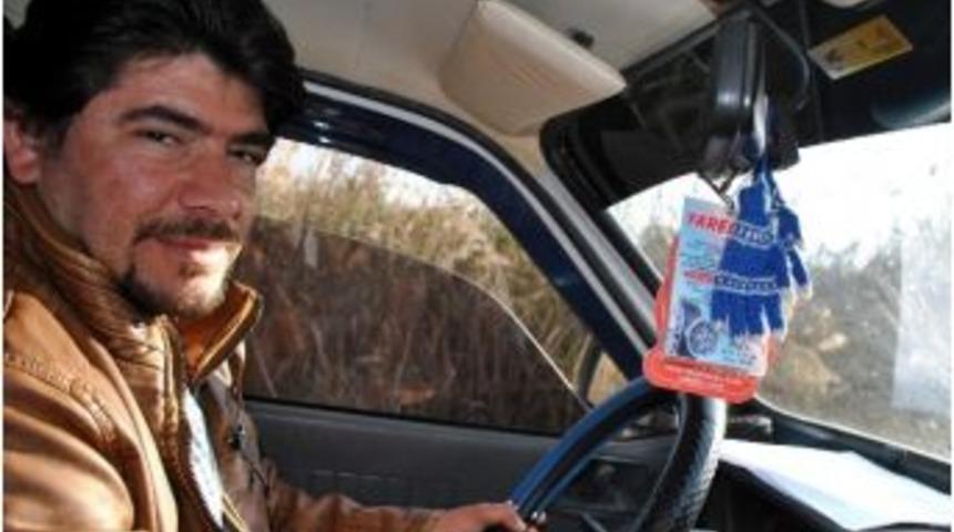 (&ouml;zel Haber) Topal, Yeni Kollarıyla İlk Kez Araba Kullandı