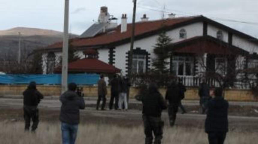 Yasak Aşkını &Ouml;ld&uuml;ren Katil, Nefes Kesen Operasyonla Yakalandı