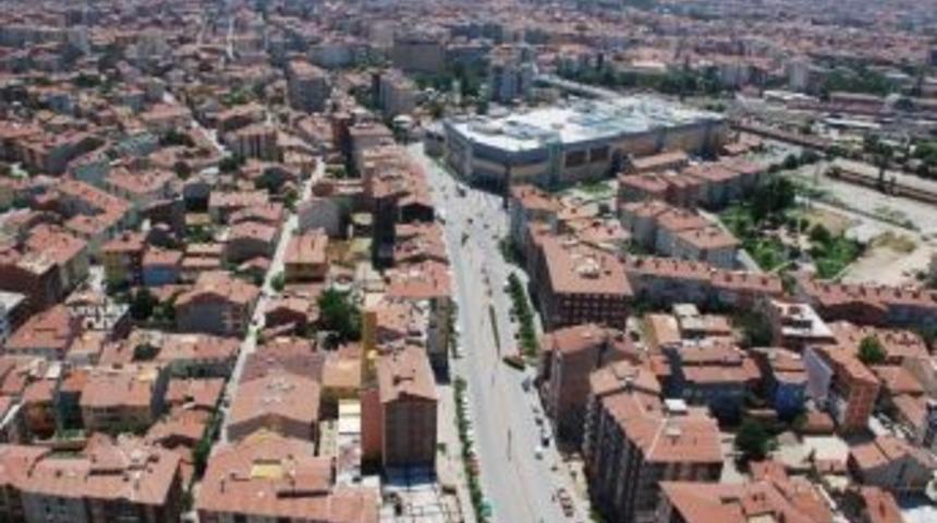 Eskişehir&rsquo;in Kentsel D&ouml;n&uuml;ş&uuml;m&uuml;, Sanayi Mirası Ve Kent Kimliği