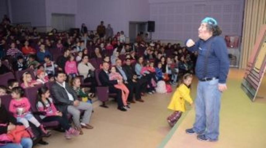 Kartepeli &Ccedil;ocuklar Tiyatro İle Buluşmaya Devam Ediyor