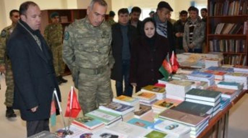 Tsk, Afganistan'a G&ouml;nderilen Kitapların Kabil &Uuml;niversitesi&rsquo;ne Bağışlandığını A&ccedil;ıkladı