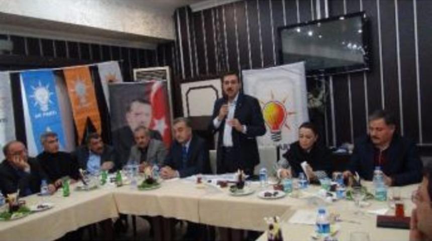 Ak Parti Malatya Se&ccedil;im Koordinasyon Merkezi, Adaylarla İlk Toplantısını Yaptı