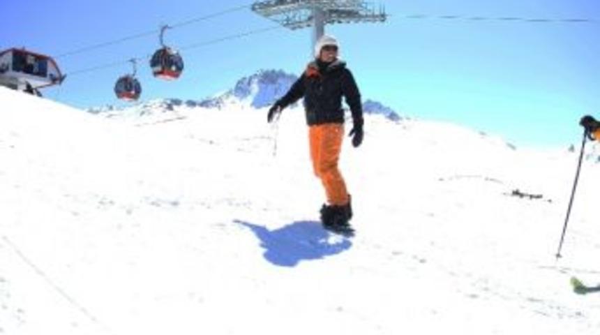 Erciyes'in Kar Hasreti Sona Erdi