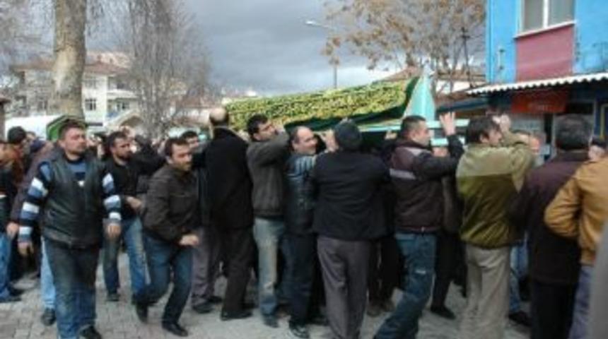 Su &Ccedil;ukuruna D&uuml;şerek &Ouml;len K&uuml;&ccedil;&uuml;k &Ouml;mer Toprağa Verildi