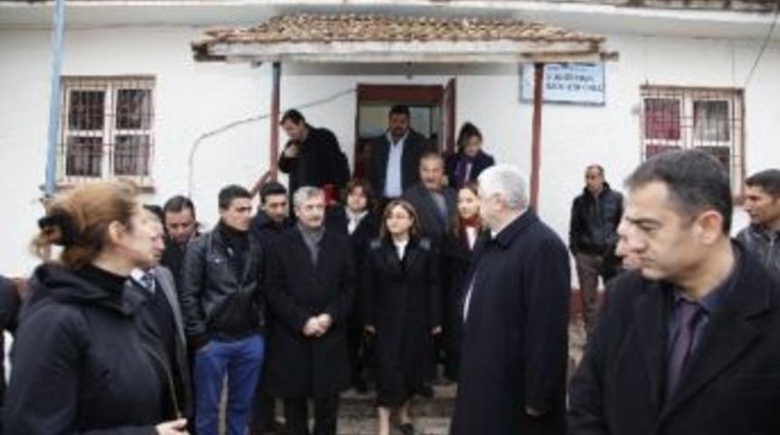 Şahin Ve Tahmazoğlu, Yeni Mahalle Ve Köylerde Coşkuyla Karşılandı