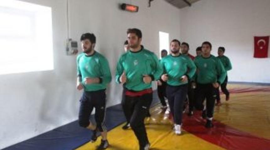 Kayseri Şekerspor G&uuml;reş Takımı, Olimpiyatlara Hazırlanıyor