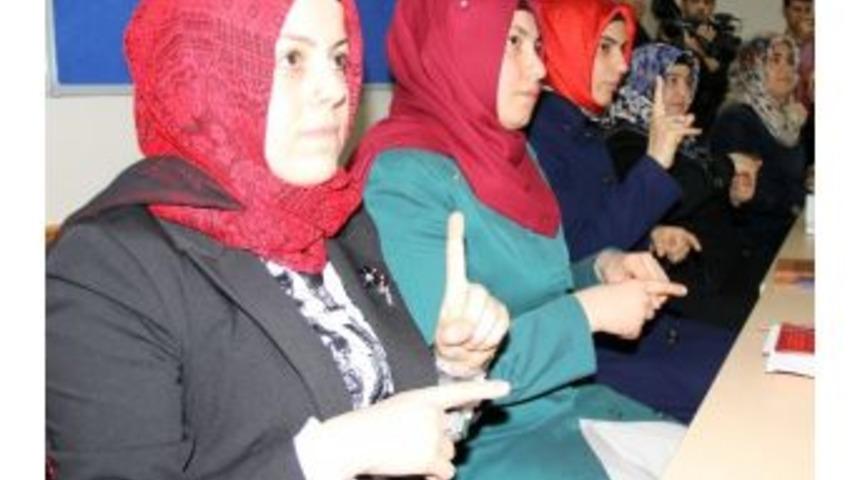 İslam Dinini İşaret Dili İle &Ouml;ğretecekler