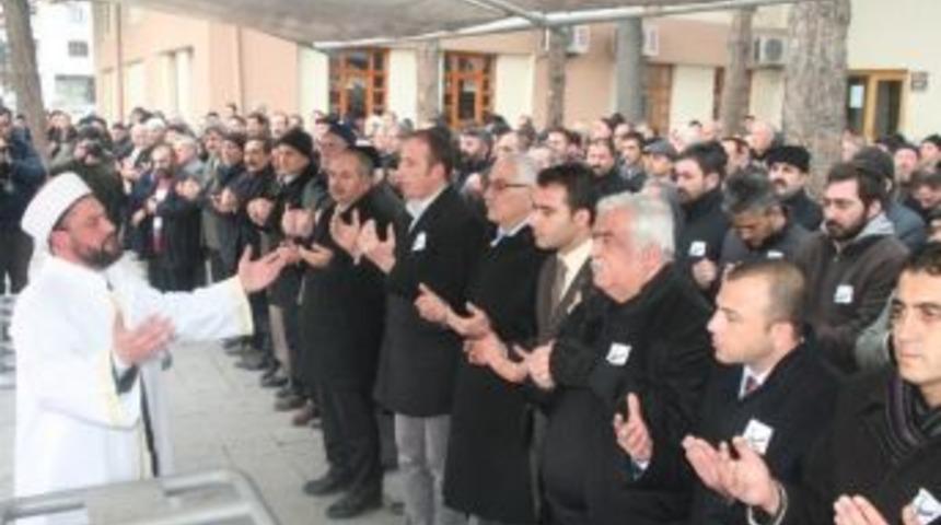Erzincan&rsquo;da Cengiz Akyıldız İ&ccedil;in Gıyabi Cenaze Namazı Kılındı