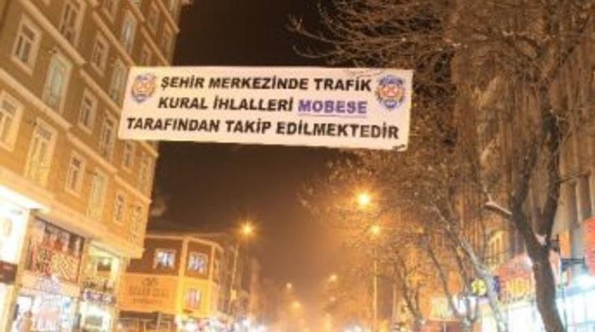 Kars&rsquo;ta Trafik Kurallarına Uymayanlar Yandı