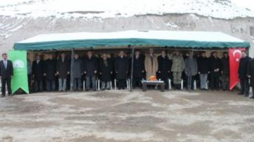 Digor&rsquo;da 300 Adet Simental Gebe D&uuml;ve Dağıtıldı