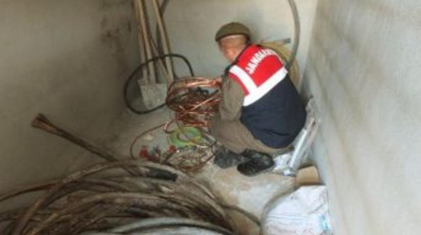 Kablo Hırsızları Tutuklandı