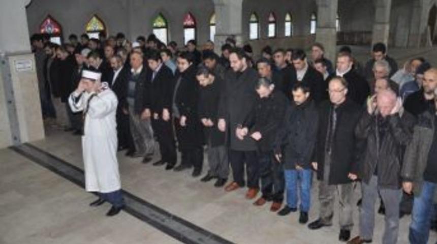 Zonguldak'ta; Akyıldız İ&ccedil;in Gıyabi Cenaze Namazı Kılındı