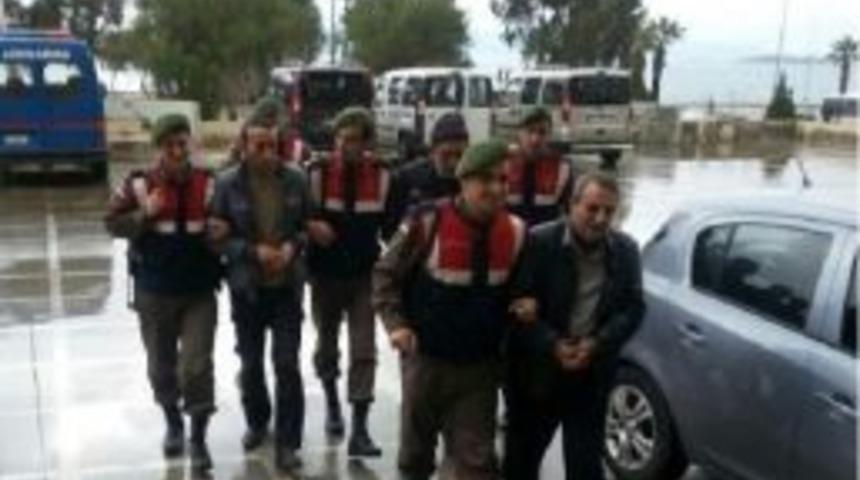 İzmir'de Tonlarca &Ccedil;elik Ve Demir &Ccedil;alan Hırsızlık &Ccedil;etesi &Ccedil;&ouml;kertildi