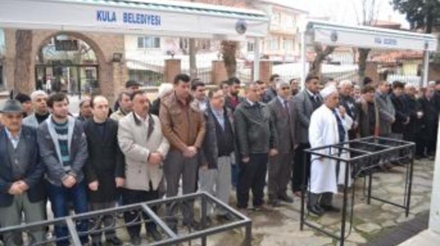 Mhp'li Cengiz Akyıldız İ&ccedil;in Kulada Gıyabi Cenaze Namazı Kılındı